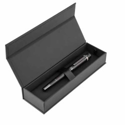 Hugo Boss  Stylo plume Core Iconic Black